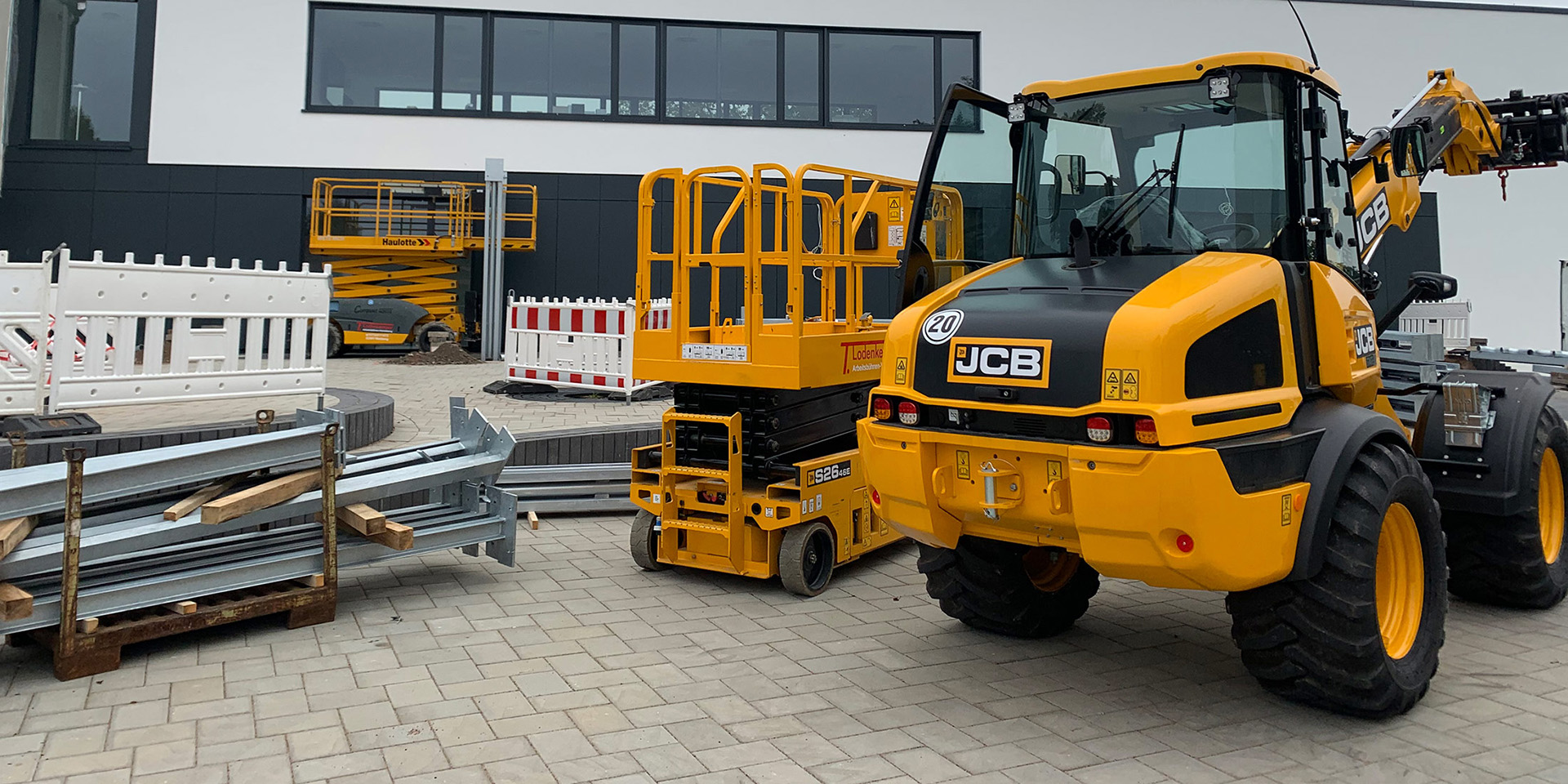 Lodenkemper_hebebuehnen_radlader